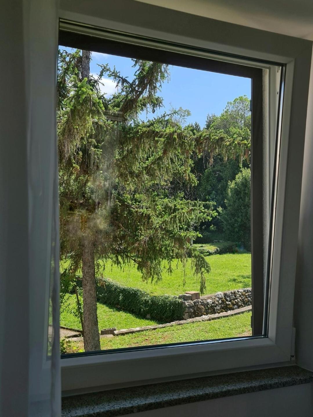 Apartments Sveti Ivan Mošćenička Draga Rom bilde